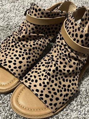 Blowfish Tan and Black Leopard Print Open-Toe Sandals